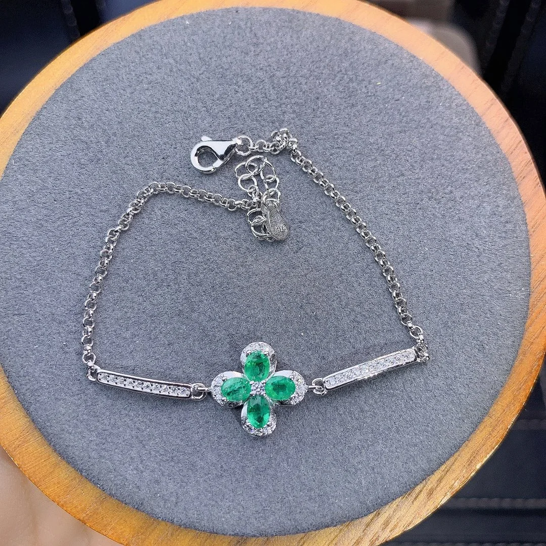 Женский браслет из серебра 925 пробы с натуральным изумрудом