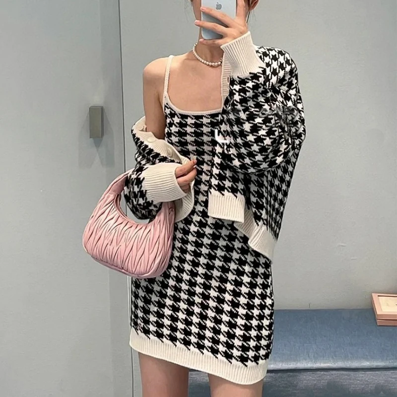 

2022 Fashion Dress Suit Women Single Breasted Cardigan And Slip Dress Pink Letter Embroidered Elegant Houndstooth Knitting Sets