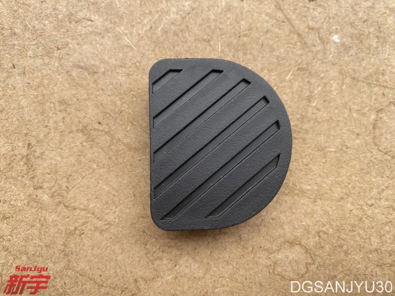 

Крышка для подножки OUTLANDER ASX LANCER MR206570