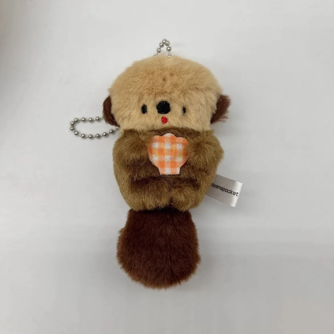 Подвеска из чучела бобра с витым яйцом и подвеской в виде морской выдривы