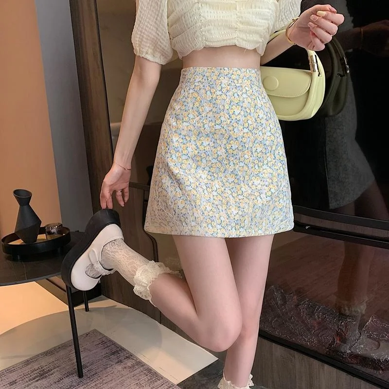 Летняя Маленькая кружевная юбка 2023 женская короткая с высокой талией одежда