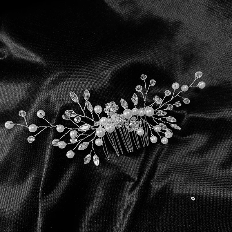 Рисунок 6 - Женский свадебный аксессуар для волос