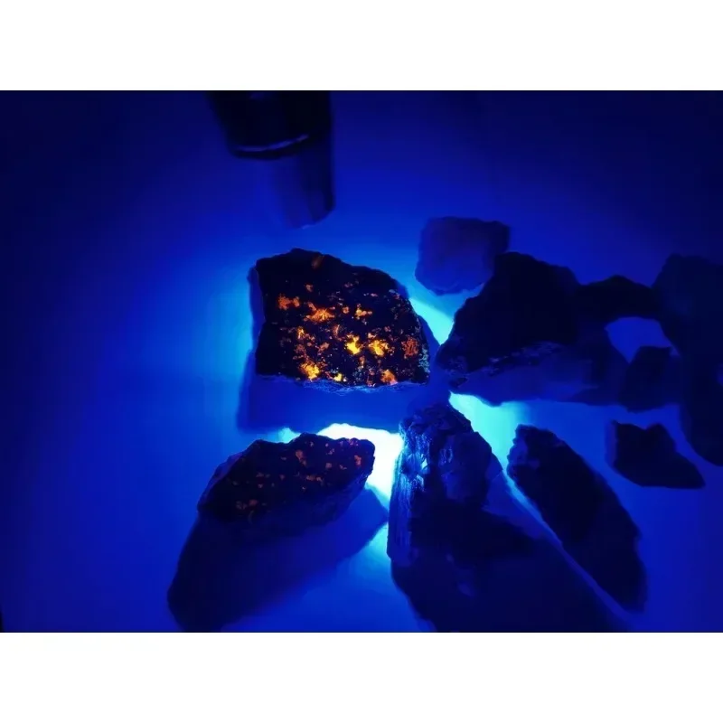 УФ-фонарик Blacklight ZWB3