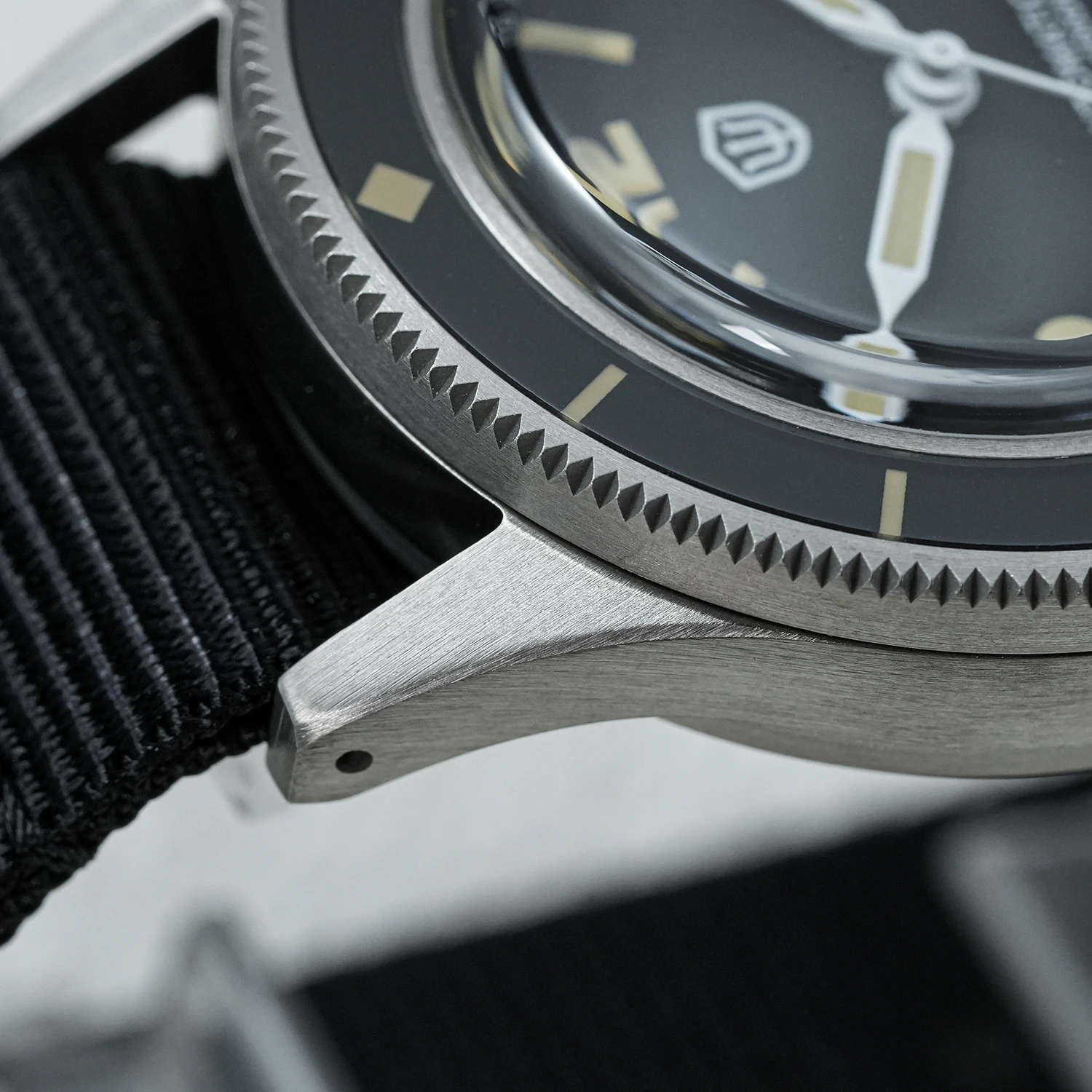 Фото Watchdives WD50Ti Титановые автоматические часы для дайвинга 300M NH35 Мужские механические часы с сапфировым стеклом и керамическим безелем Super Luminova C3 BGW9 №4