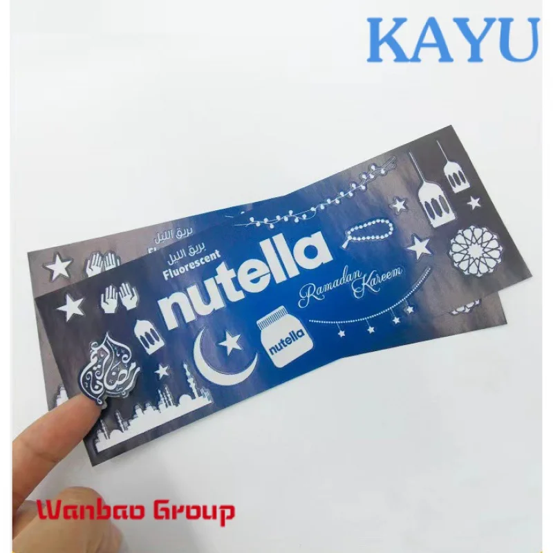 Рисунок 2 - Пользовательские светящиеся наклейки из ПВХ