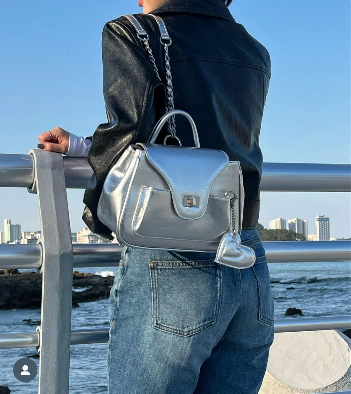 

2023 New Korean Summer Niche Luxury Chain Silver Women Backpack Y2k Casual All Match Handbag Designer Bag Mochilas Para Mujer