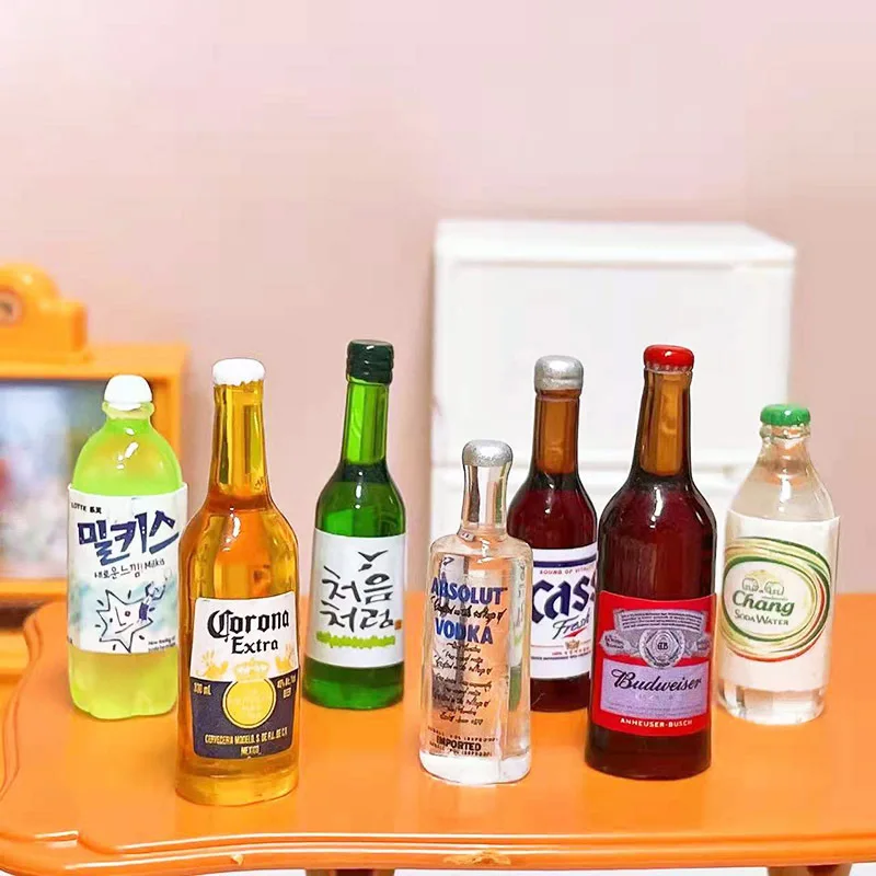 

10Pcs Beer Drink Cute Dollhouse Miniature Modern Home Decor Diy Accessoires Items Kawaii Toy Adornos Huis Salon Casa Statue Gift