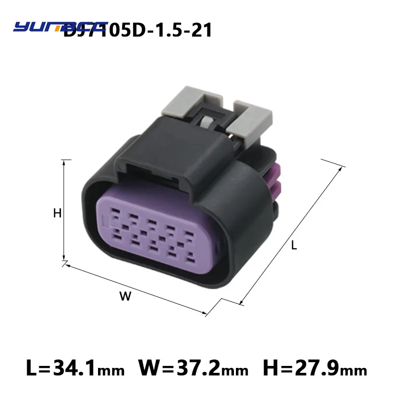 

1PCs Dj7105d-1.5-11/21 headlamp plug 15326846 15326847 15326843