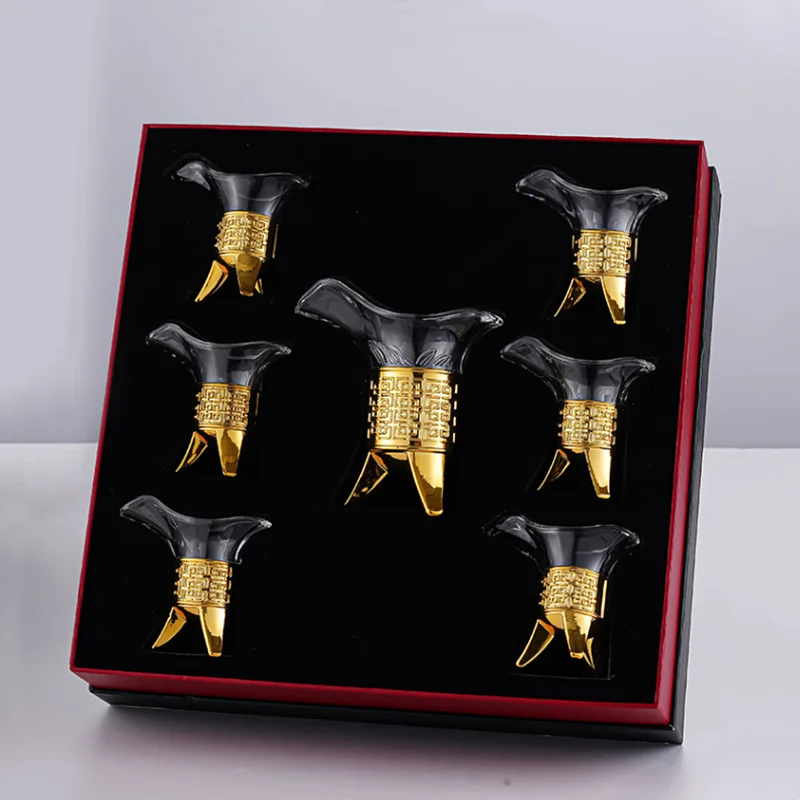 

Antique Three Legged Shot Glass, Crystal Cup Game, Wine Dispenser, Palace Style,wine glass set, for Drinking, Family Bar