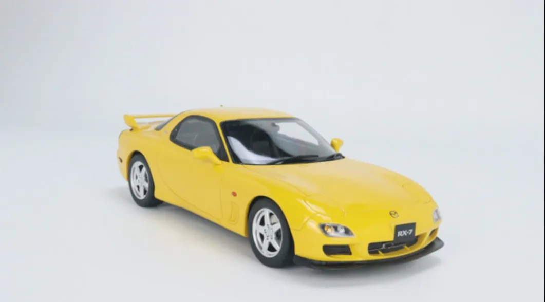 

OTTO 1 /18 Mazda RX-7 FD Type R Limited simulation resin Collection of die-cast alloy car decoration model toys