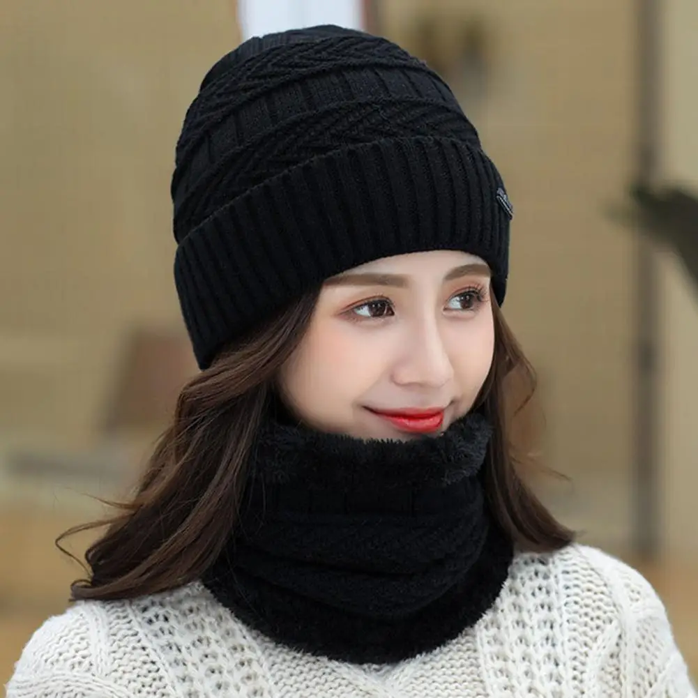 

2Pcs/Set Casual Winter Warm Plush Lined Neck Warmer Beanie Hat Set Beanie Hat Scarf Elastic Cold Resistant