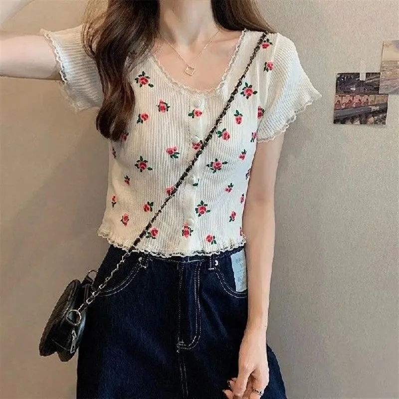 Summer Sweet Retro Floral Short Sleeved Knitted T-shirt