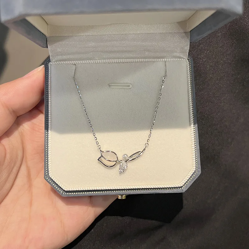 

Tulip Flower Shaped Opal Clavicle Necklace For Women Rose Star Enamel Pendant Chain Necklace Fashion Jewelry 2023 New Romantic