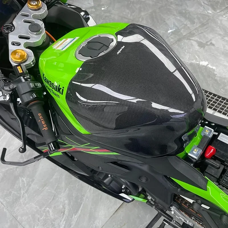 Защита бака мотоцикла Kawasaki ZX4R/ZX4RR модификация углеродного волокна спортивная