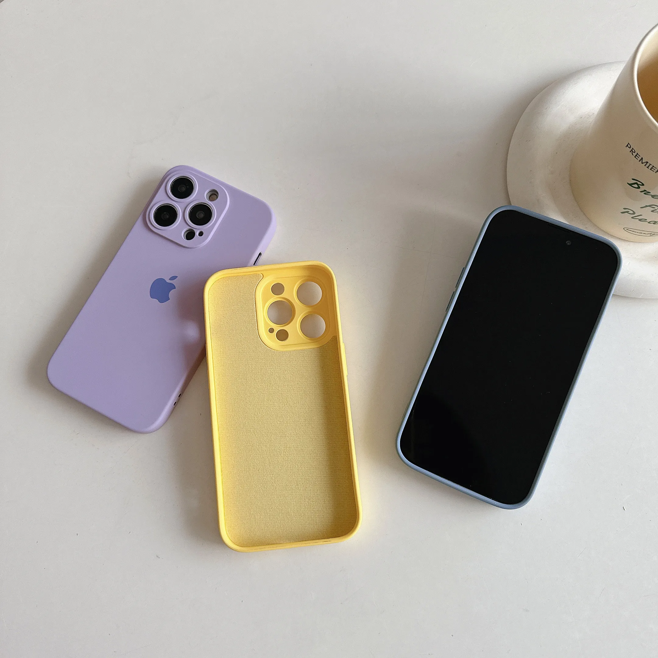 Роскошный официальный оригинальный чехол из жидкого силикона для телефона iPhone 16