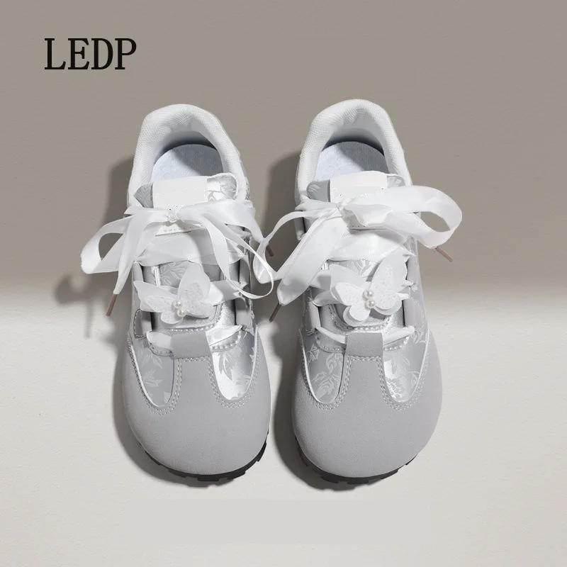 LEDP бренд Бабочка индивидуальный Печатный кампус немецкий обучение обувь для