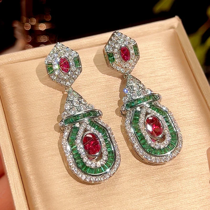 Фото Роскошные серьги из цельной платины 18K PT950 с сертификатом, новые, с настоящим красным корундом, в дворцовом стиле, высококачественные, для женщин. №3