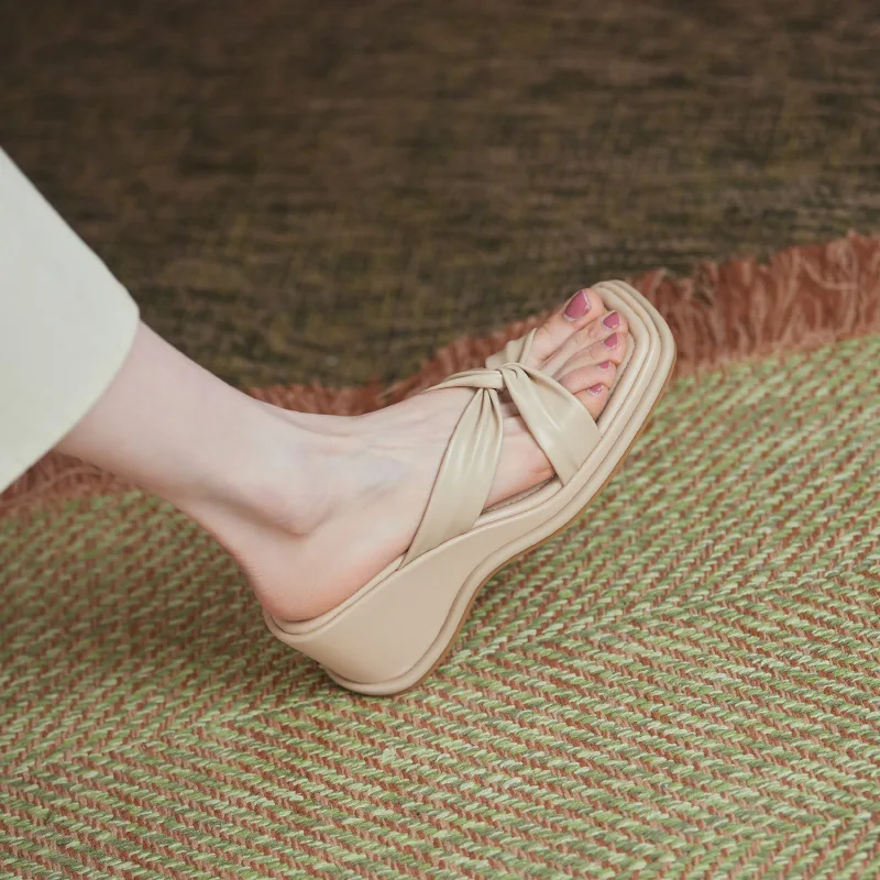 

Сланцы женские на танкетке, с открытым носком, размер 38, 39