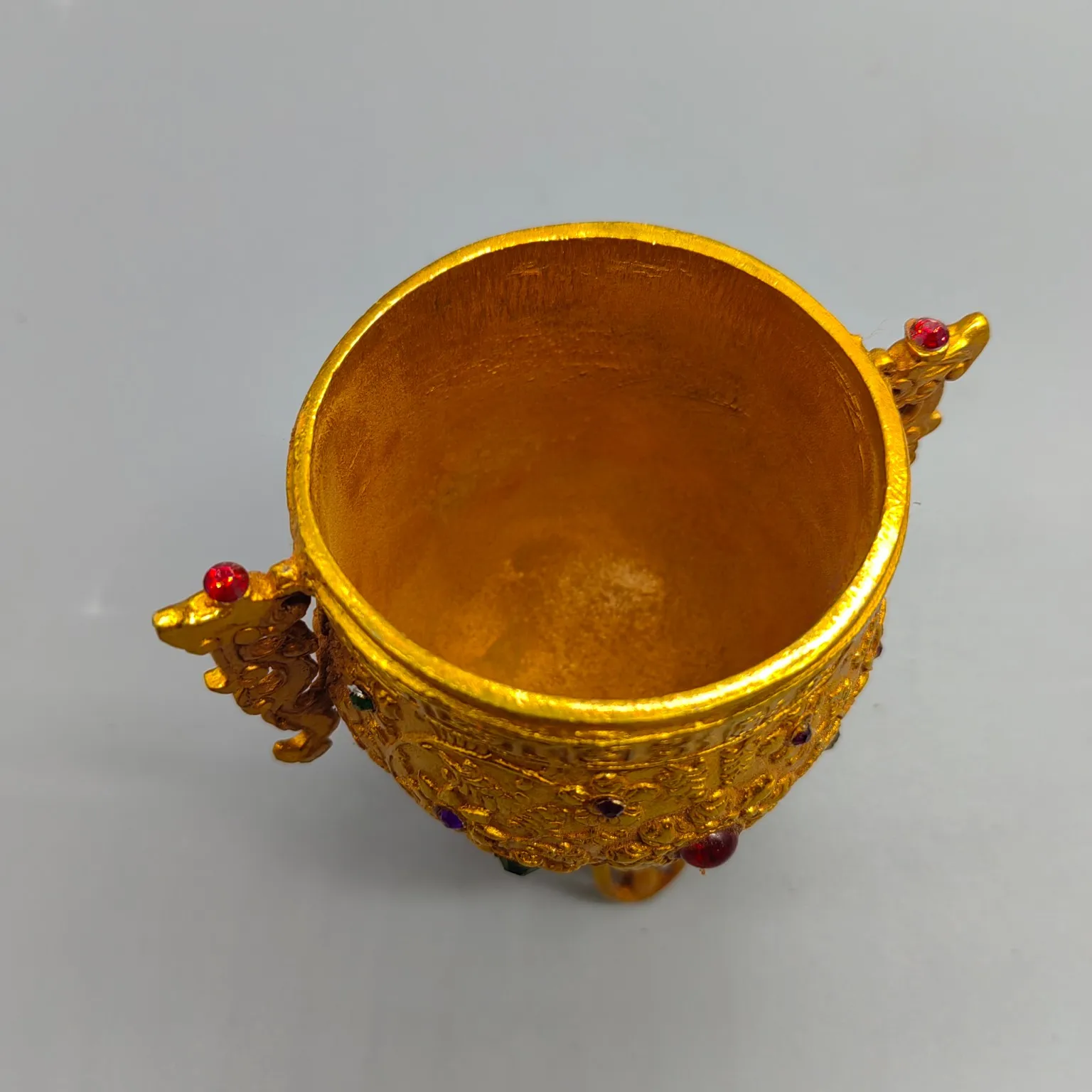 Изысканные позолоченные украшения из чистой меди с изысканным внешним видом