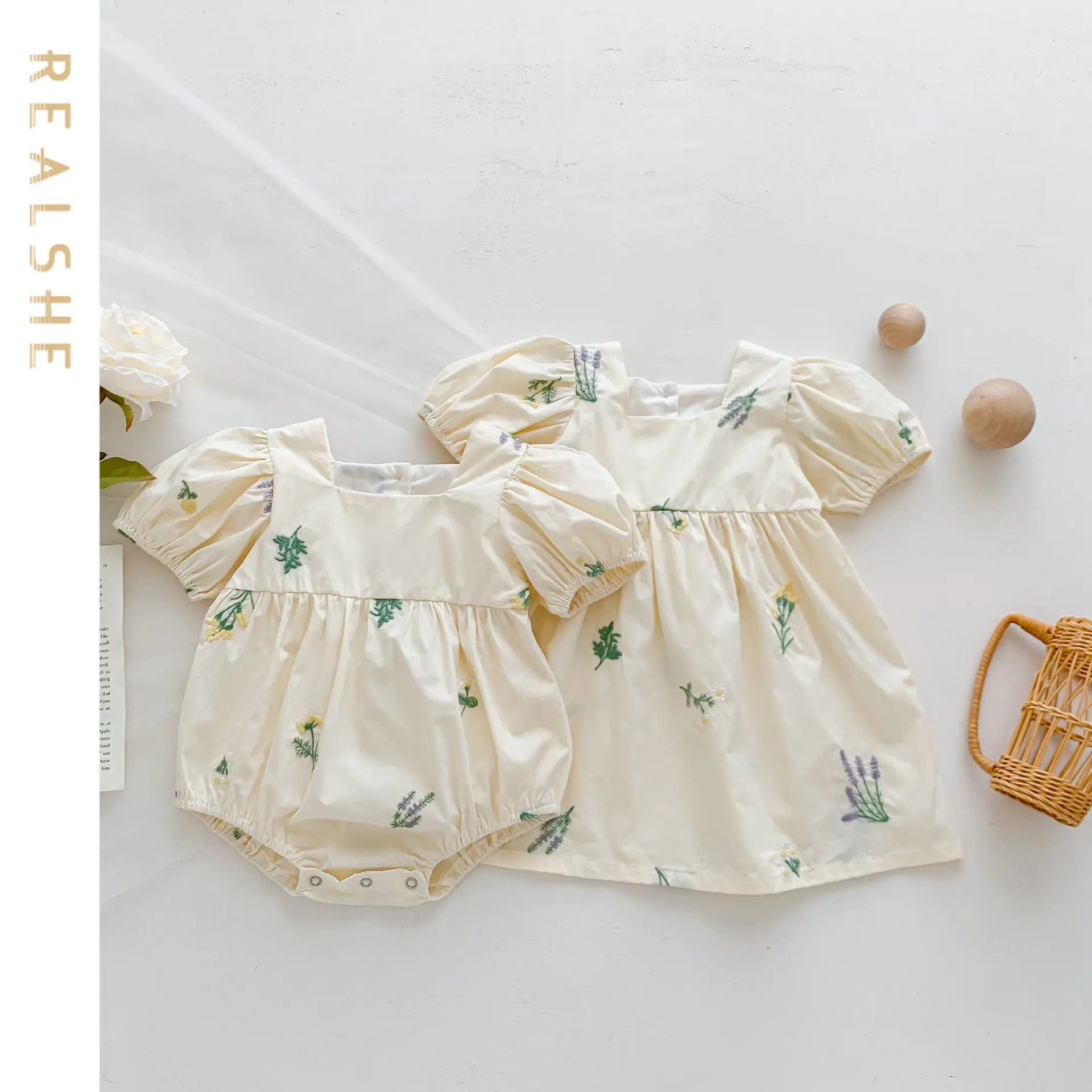 

Toddler Infant Newborn Baby Girls Romper Short Sleeve Floral Embroidery Jumpsuit Girls Princess Dress 1Piece Clothes