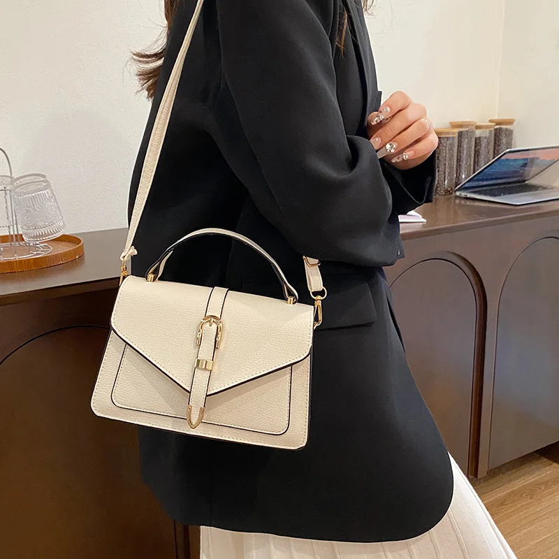 2024 осенняя новая корейская версия простая ретро-сумка повседневная модная