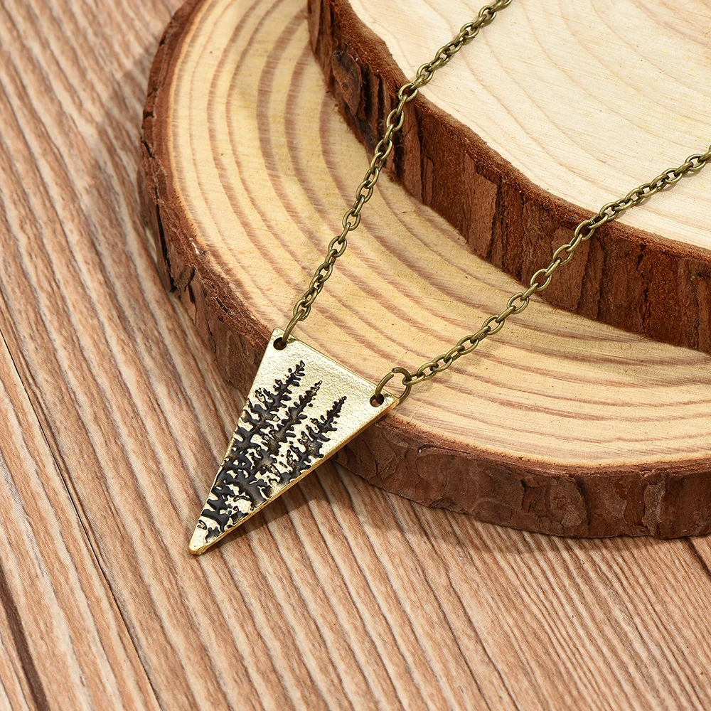 

Vintage Carving Black Forest Tree Pattern Necklace For Women Men Personalized Triangle Pendant Necklace Hip Hop Rock Jewelry