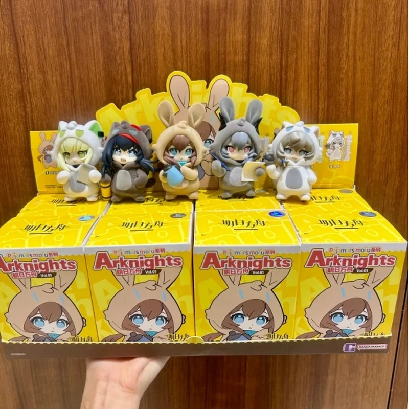 Фото В наличии: Оригинальные фигурки Bandai Arknights Amiya, W, Kelsey, Chen в пижамах Mofu (слепая коробка), флокированные коллекционные модели, игрушки, подарки №1