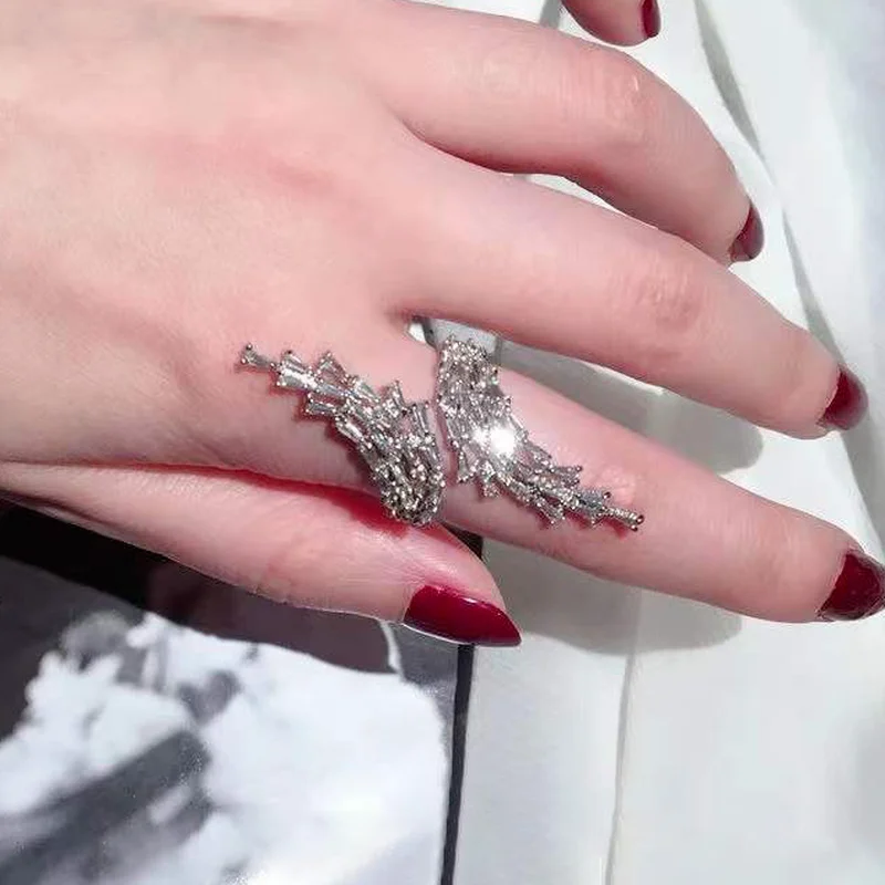 

Роскошное Открытое кольцо с фианитом и перьями, модное геометрическое изысканное свадебное банкетное ювелирное изделие для женщин, подарк...