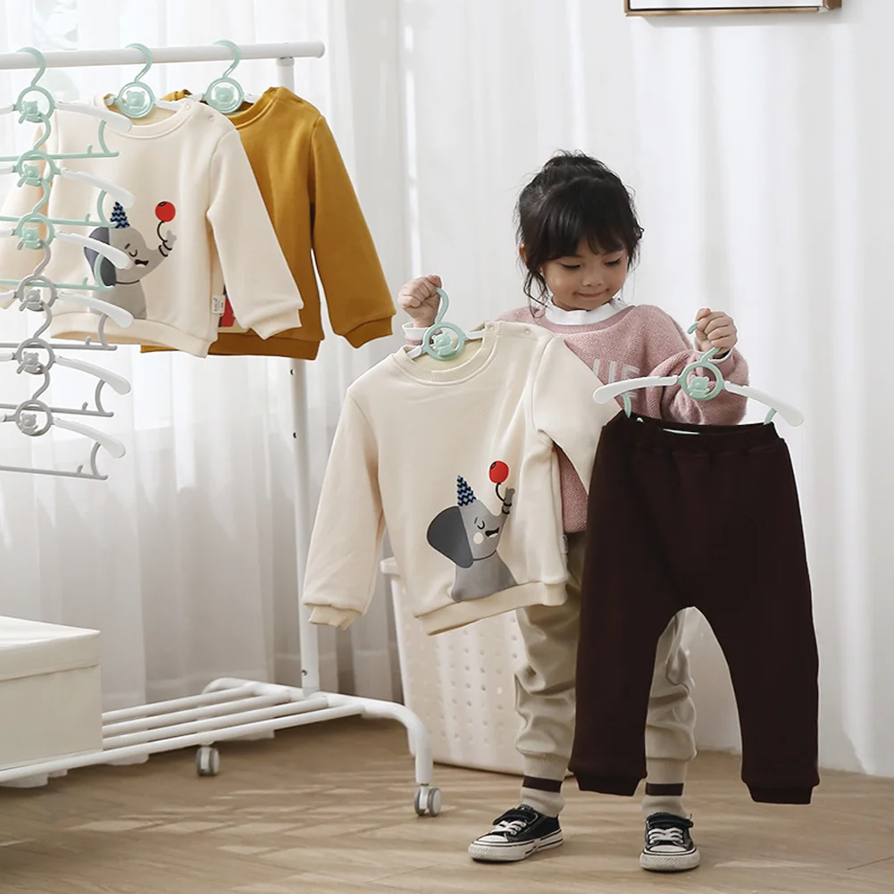 

HGYZE Baby Children's Clothes Hanger Adjustable Telescopic Storagewardrobe Finishing Storage Rack Clothes Organizer Cute Hangers