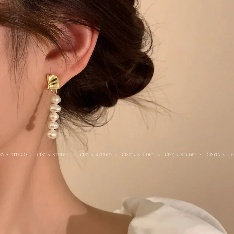 Женские серьги-гвоздики с натуральным пресноводным жемчугом 14 к