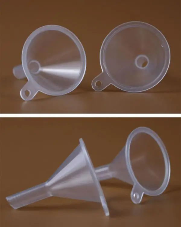 

Wholesale 100pcs/lot Plastic Small Funnels For Perfume Liquid Essential Oil Filling Empty Bottle Packing Tool