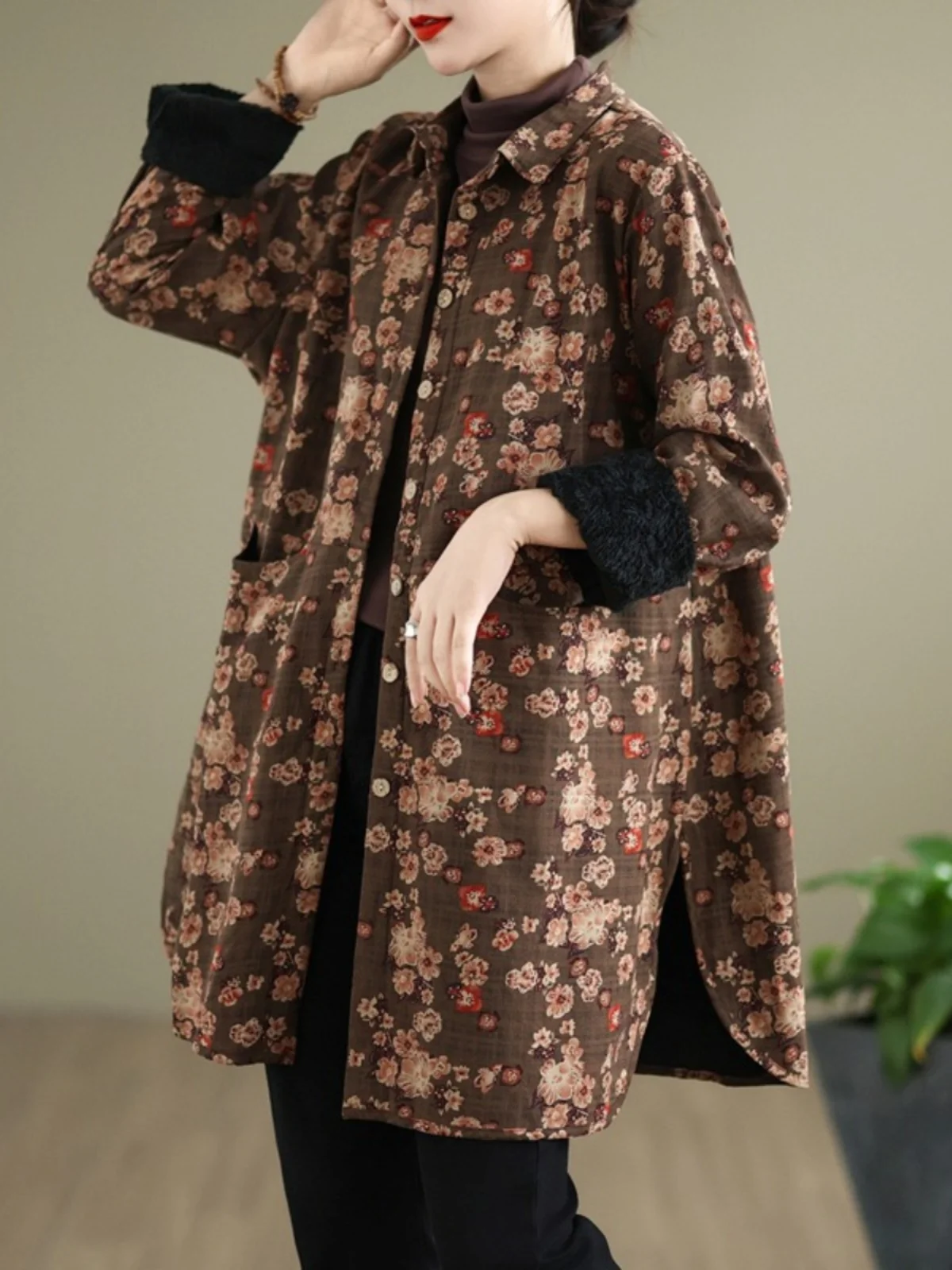 Утепленные рубашки на флисовой подкладке с цветочным принтом в стиле ретро.