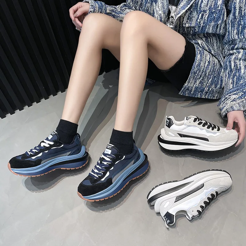 

2022 New Autumn and Spring Women's Mixed Color Daddy hoes Lace-up Thick Sole Leather All-match Add Wool Casual Sneakers