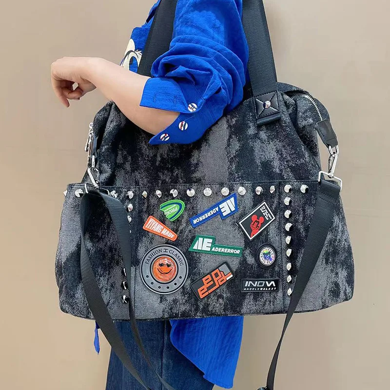 

2022 New Fashion Denim Tote Bag Rivet Design Large Capacity Shoulder Bag Daily Travel