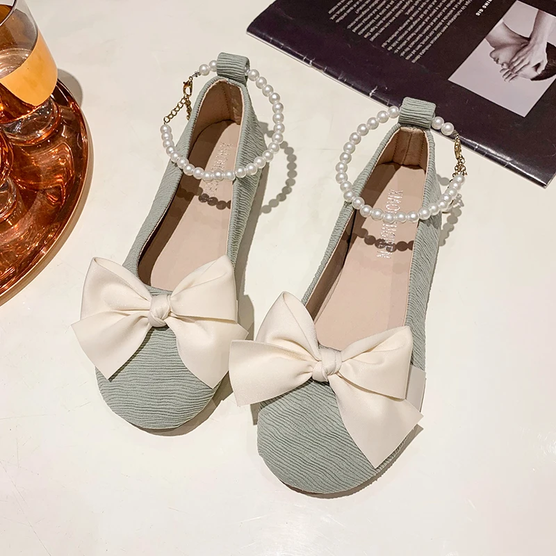 

Туфли женские на низком каблуке (1-3 см) с круглым носком