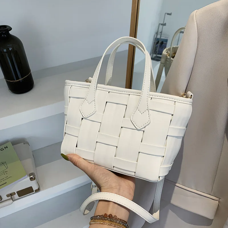 

Female PU Leather Shoulder Bag Simple Fashion Crossbody Handbags For Girls Fresh Style Tote Bags New Ladies Messenger Pouch