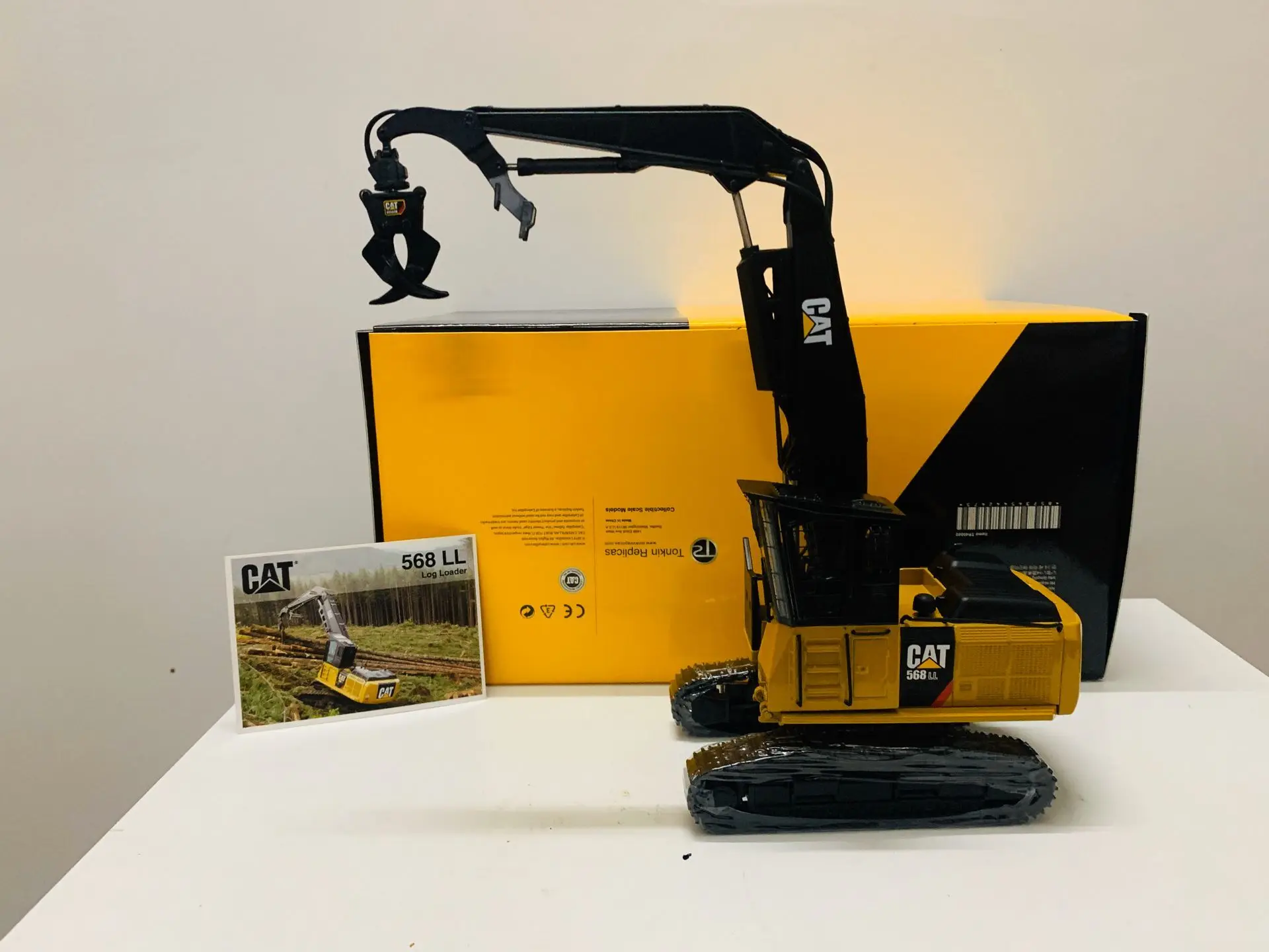 Лесохозяйственная машина Cat 568 LL, масштаб 1/50, литые под давлением модели TR40002, новая коробка