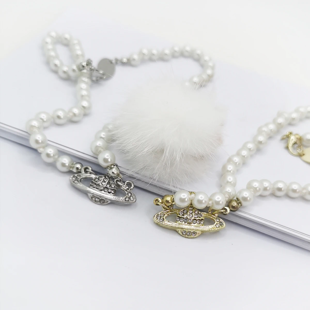 

ZXMJ New Pearl Saturn Necklace Fashion Trend Vivian Same Necklace Hip-hop Diamond Necklaces Women Temperament Clavicle Chain