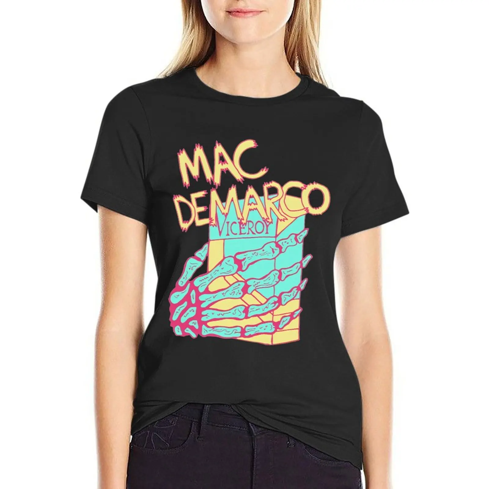 Женская футболка с графическим принтом белая