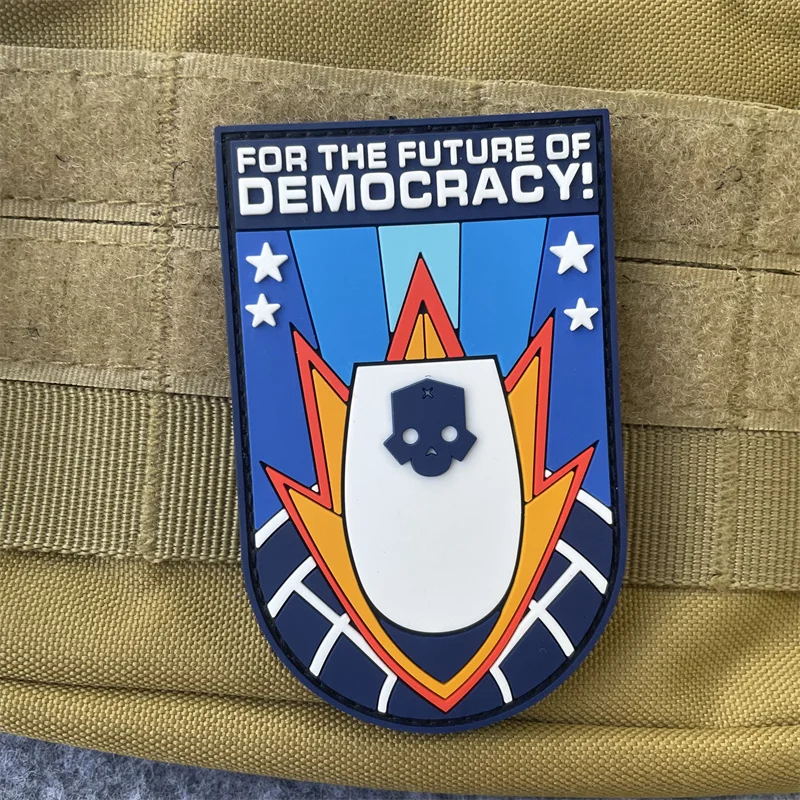 Чехол-крючок с рисунком черепа