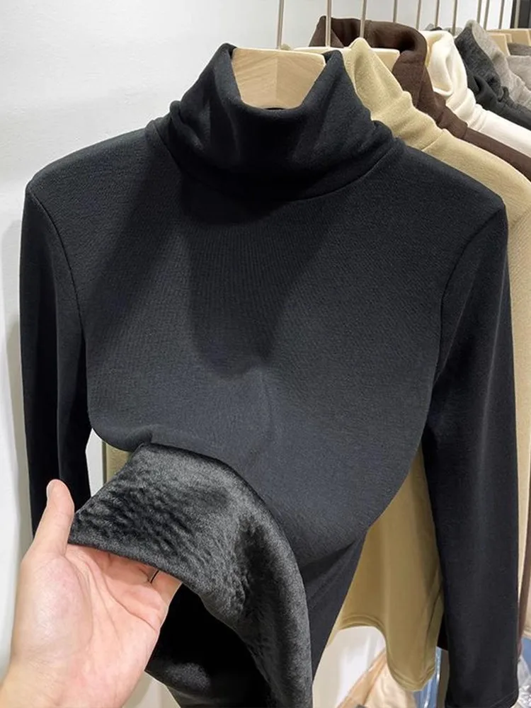 Черная водолазка на флисовой подкладке утолщенная нижняя рубашка женская