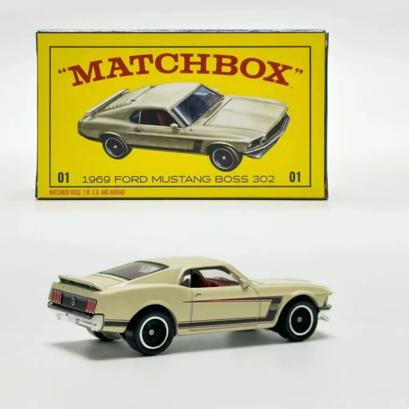 Фото Новая оригинальная коллекционная модель автомобиля Matchbox 80th Anniversary Edition Porsche Ford Milk Delivery Car из сплава с открывающимися дверями, JHB37, игрушка №4