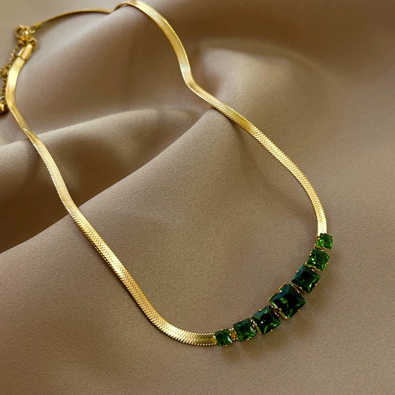 

Necklace Female 2022 New Tide Light Luxury High-quality Niche Design Temperament Jewelry Personalized Collarbone Chain