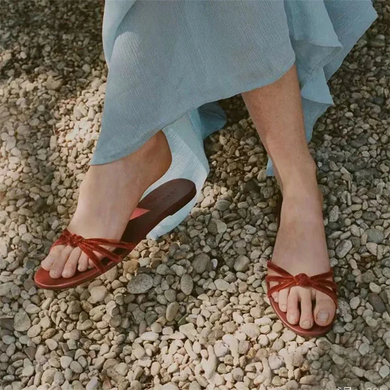 

Новинка лета 2022, мягкие кожаные сандалии с узлом, удобные универсальные минималистичные замшевые тапочки на плоской подошве для женщин