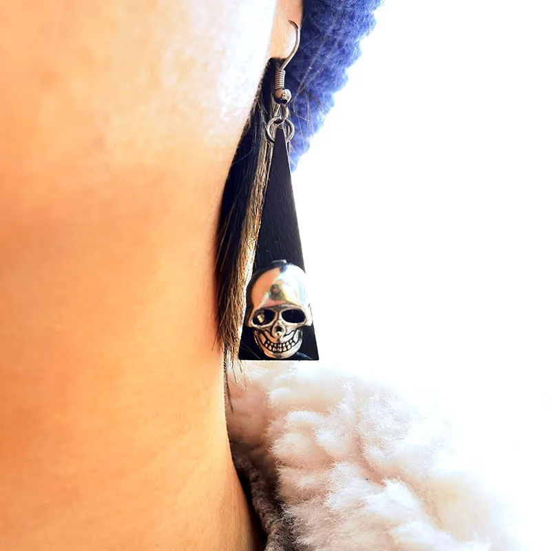 Gothic Black Triangle Drop Earrings For Women Skeleton Bat Spider Skull Cross Pentagram Earings Goth Jewelry Accessories VGE175 |