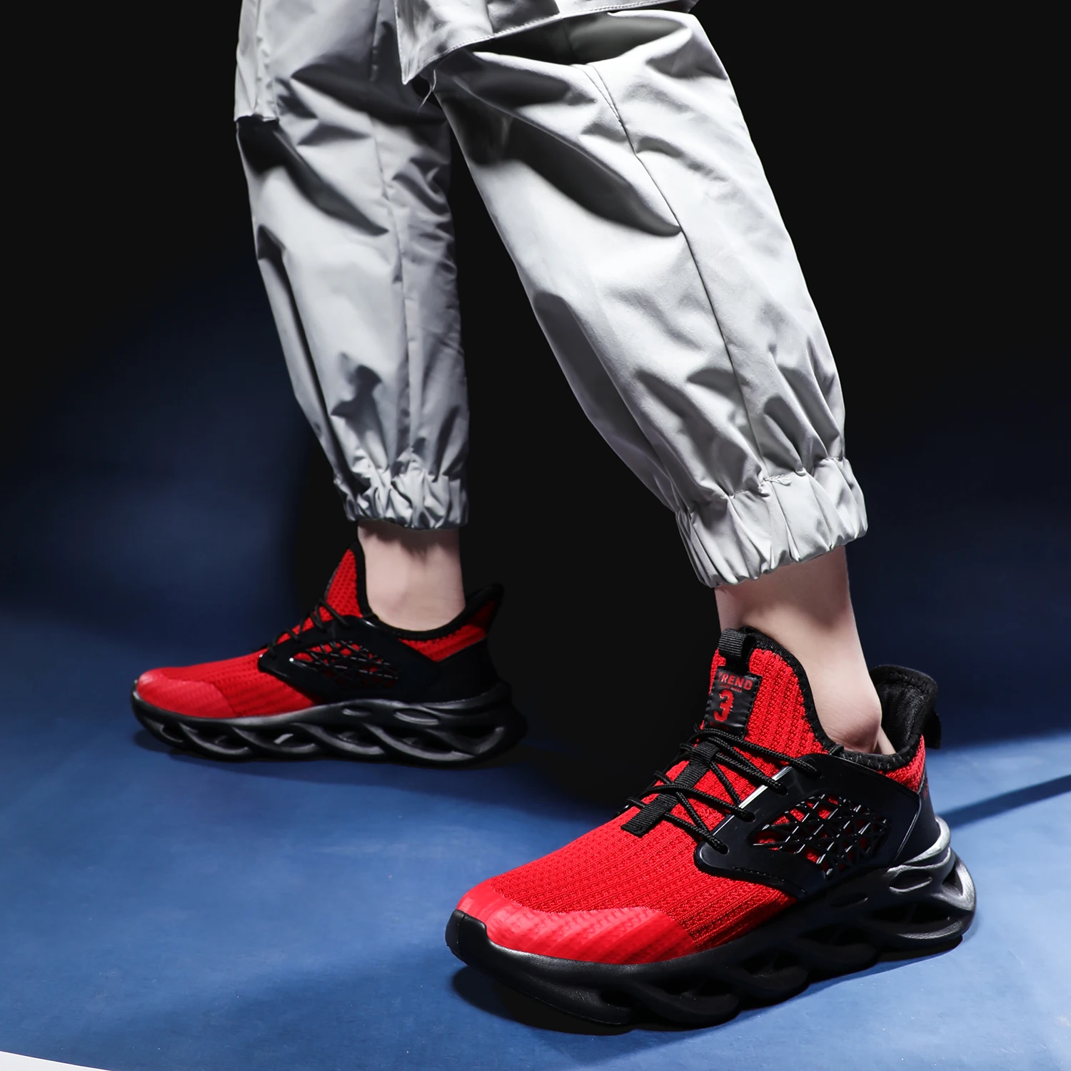 

Men Sneakers Mesh Breathable Flat Casual Shoes for Men Running Sports Male Shoes Zapatilla Hombre Zapatos