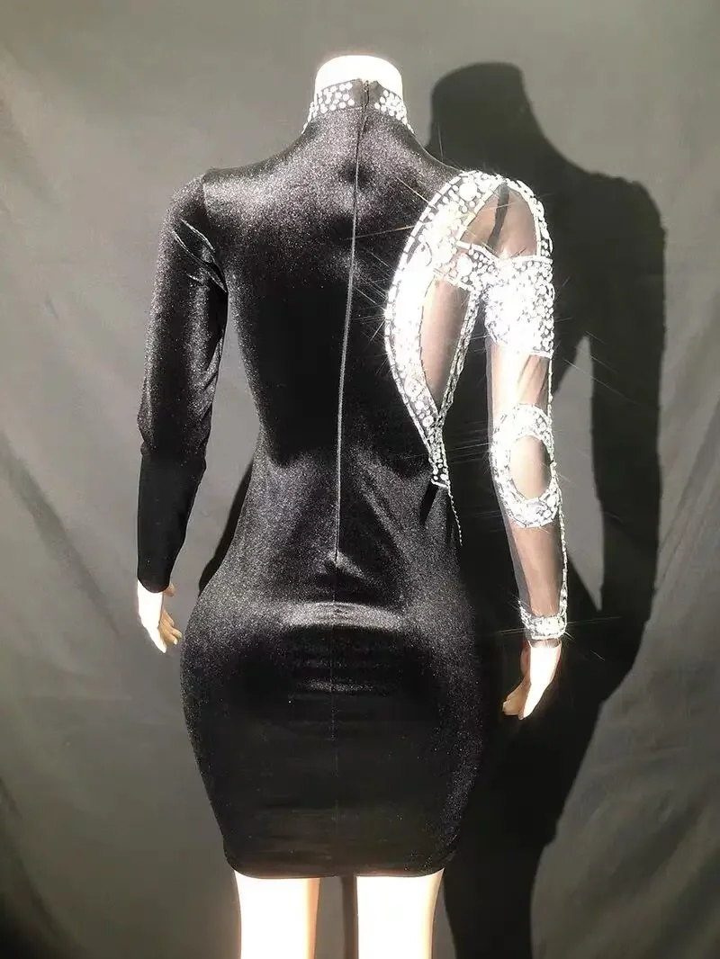 Черная бархатная цепочка с блестящими бриллиантами сексуальное прозрачное