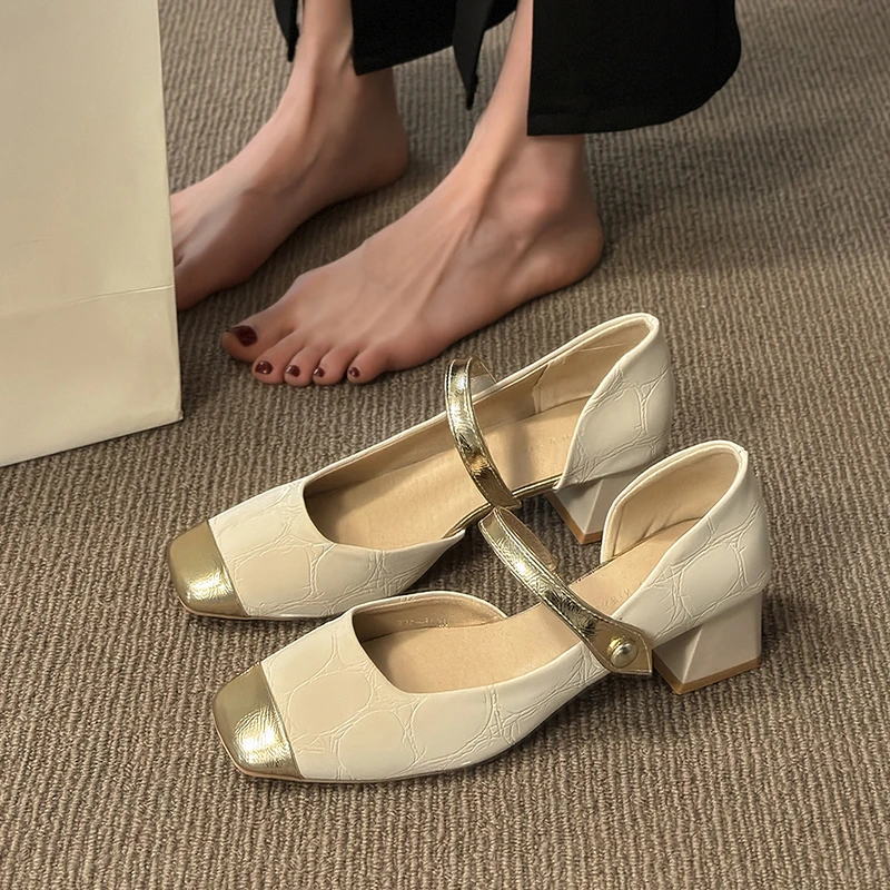 

Босоножки женские на квадратном каблуке 3 см, с открытым носком