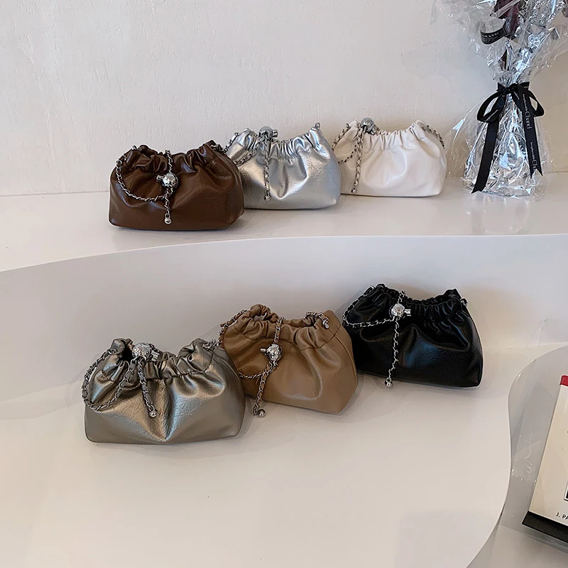 Однотонная модная сумка через плечо из искусственной кожи с оборками и цепочкой