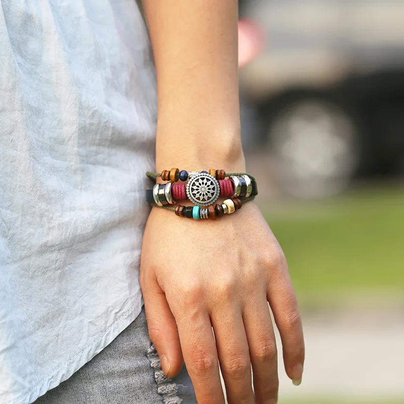 

Retro Personality Leather Bracelet Fashion Temperament Wild Beaded Leather Bracelet New Black Gallstone Charm Bracelet Anime2022
